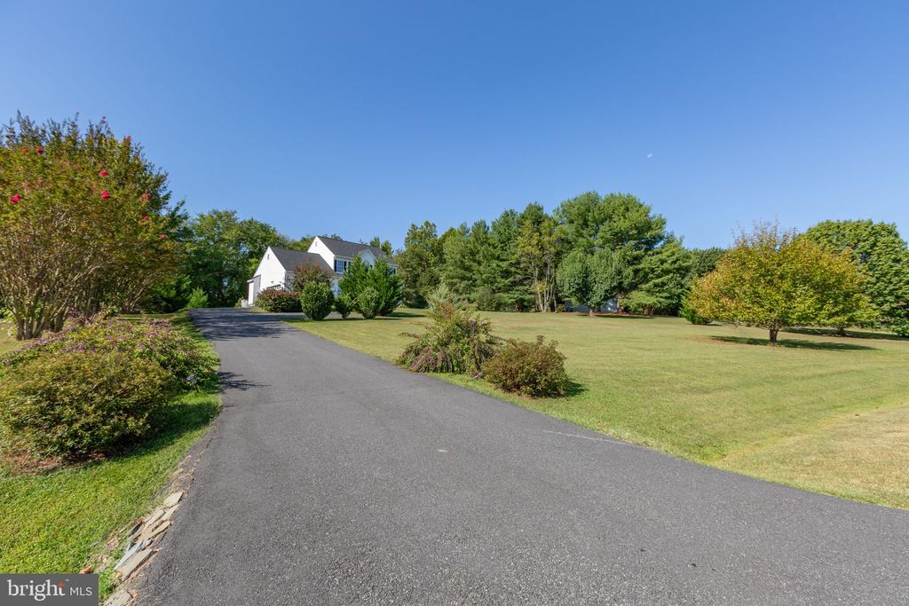8022 SOURWOOD COURT