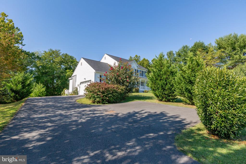 8022 SOURWOOD COURT