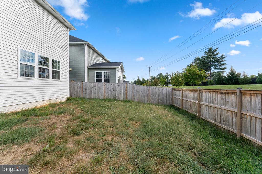 5508 REDGUM LANE