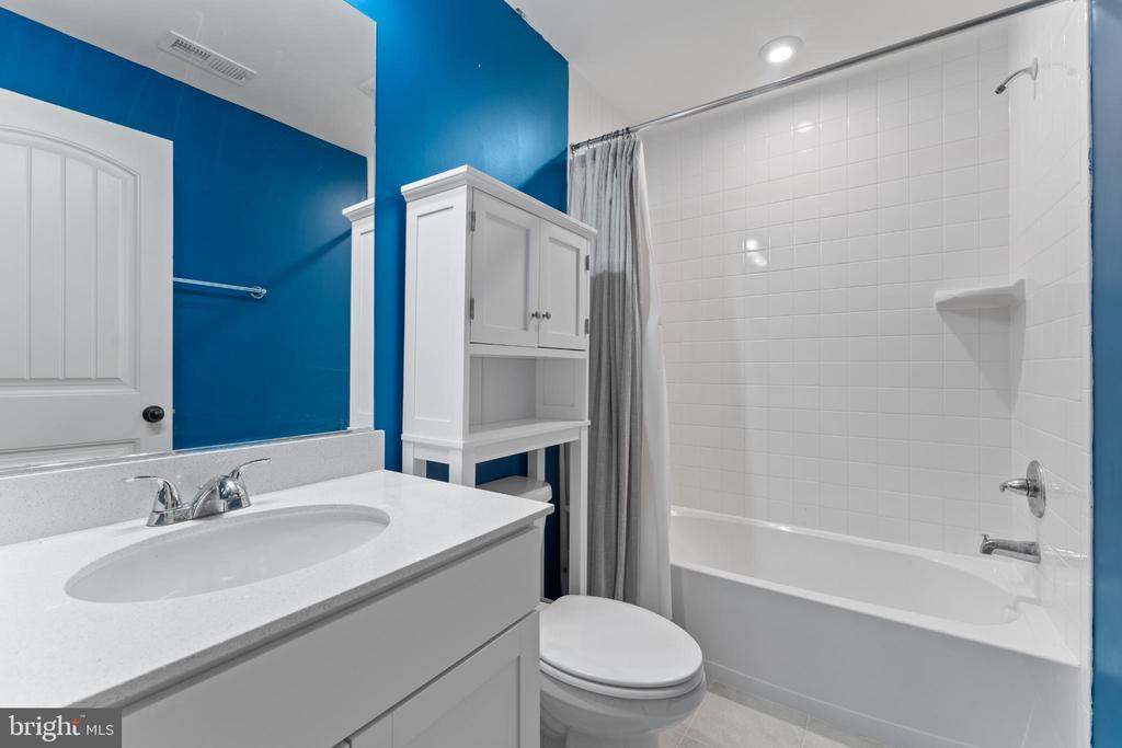 5508 REDGUM LANE