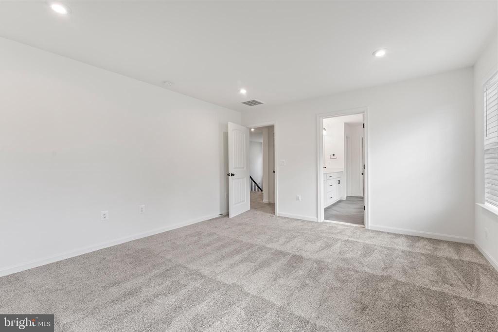 5508 REDGUM LANE