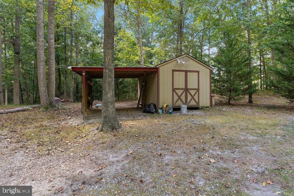 7525 NYLAND ROAD