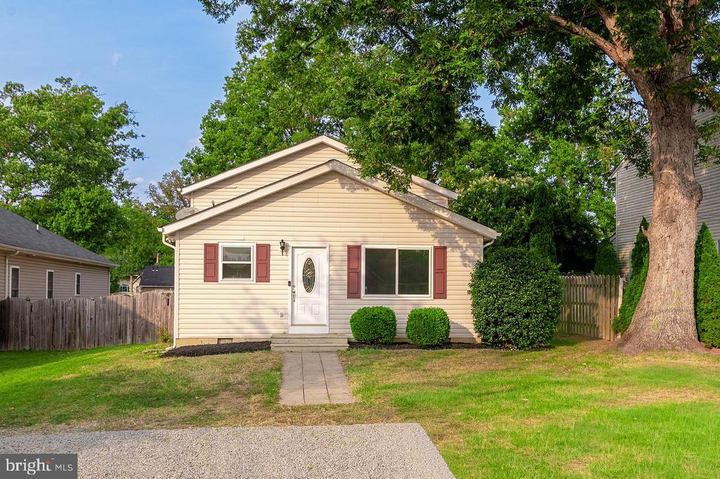 111 HOTCHKISS STREET