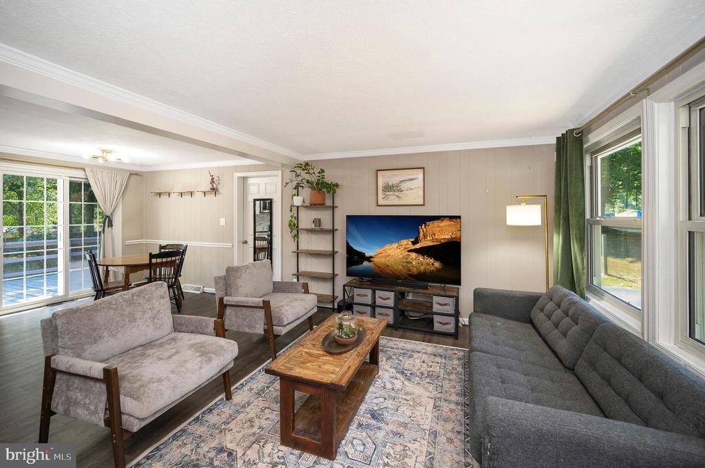 10916 DEER DRIVE
