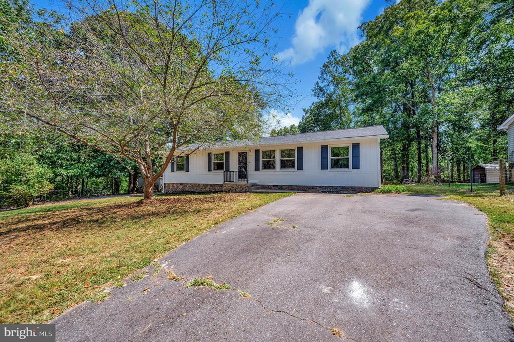 10916 DEER DRIVE
