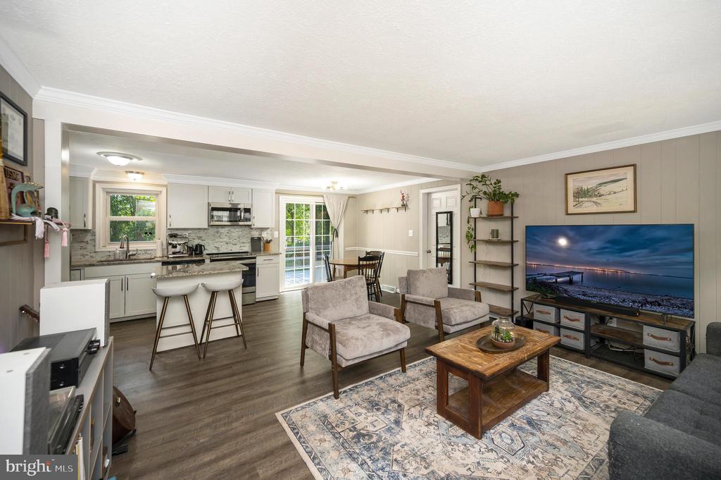 10916 DEER DRIVE