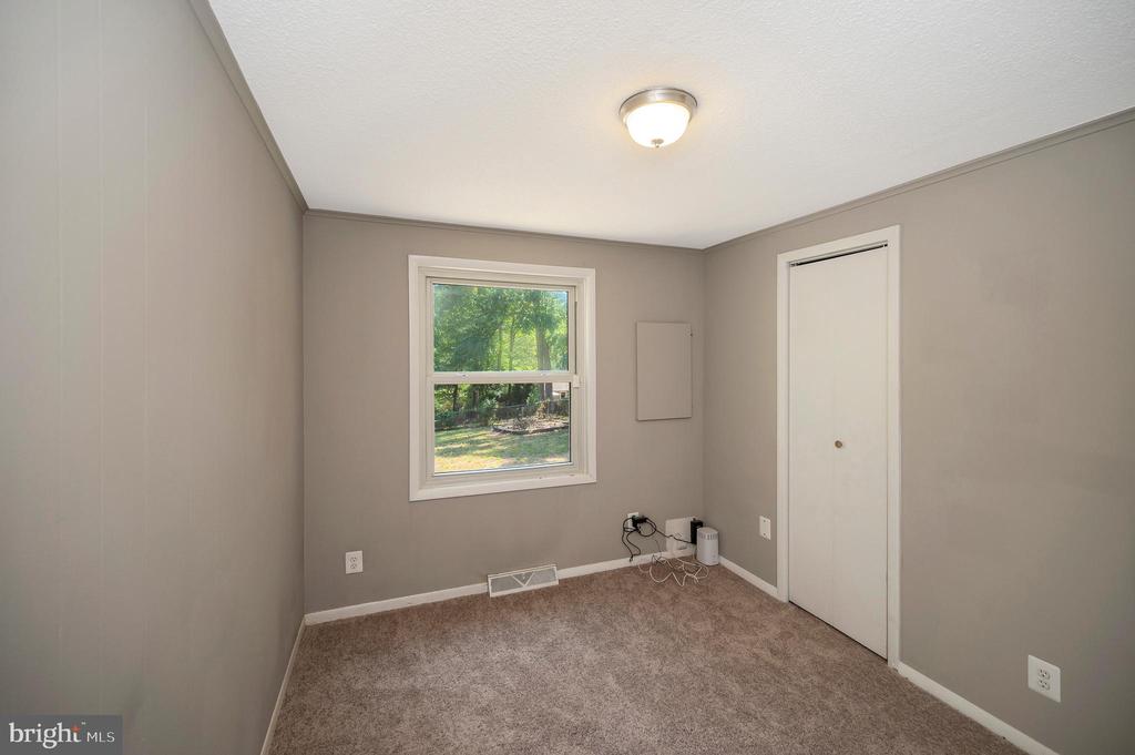 10916 DEER DRIVE