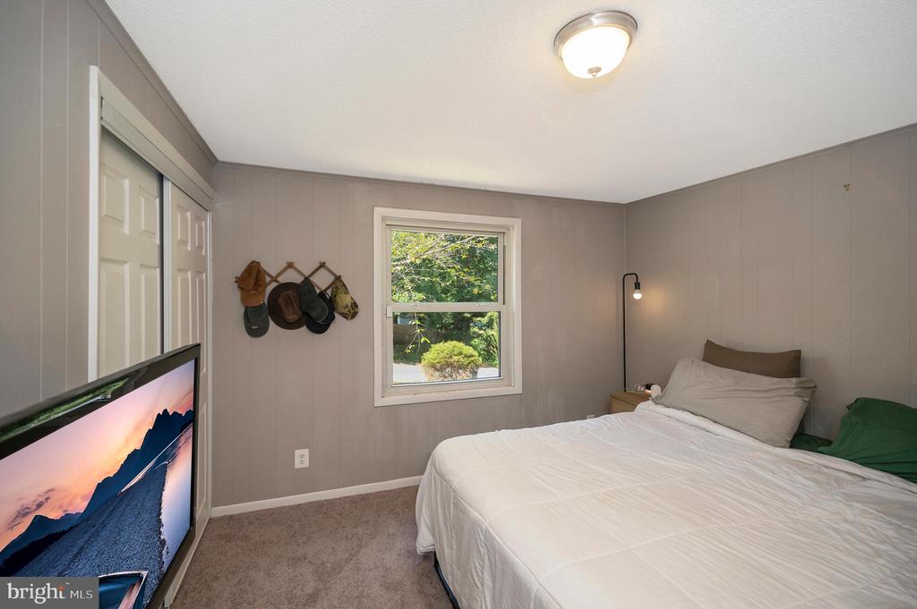 10916 DEER DRIVE