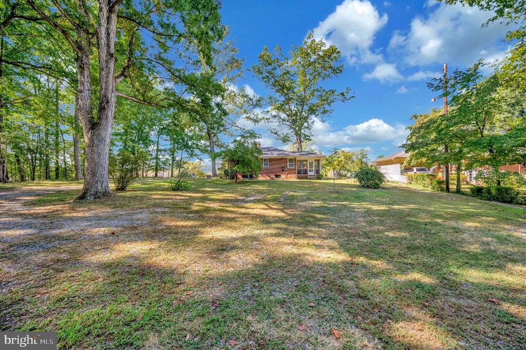 8625 BROCK ROAD