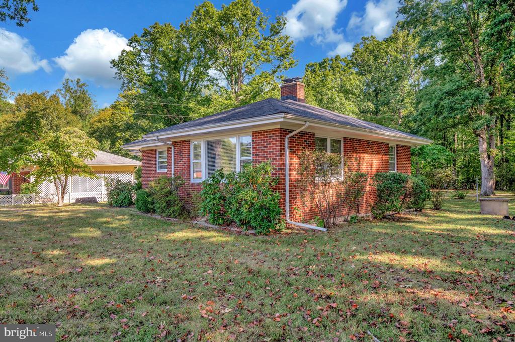 8625 BROCK ROAD
