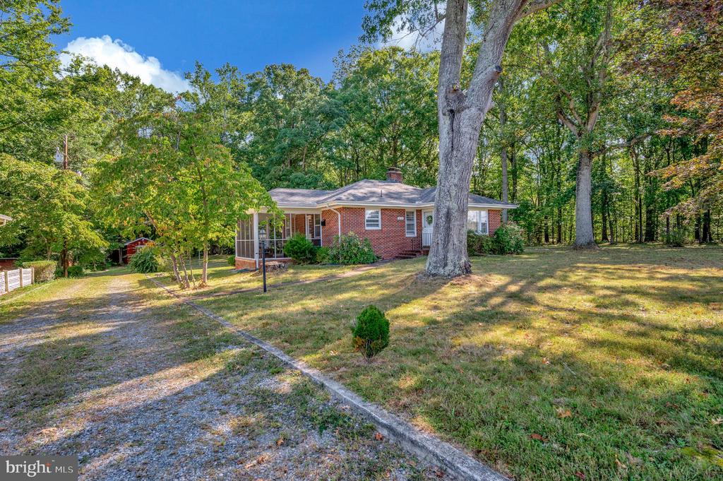8625 BROCK ROAD
