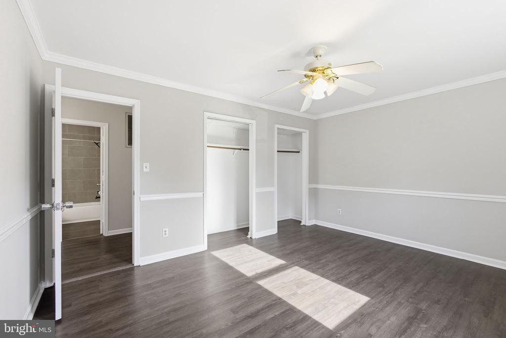 7301 DREW LANE