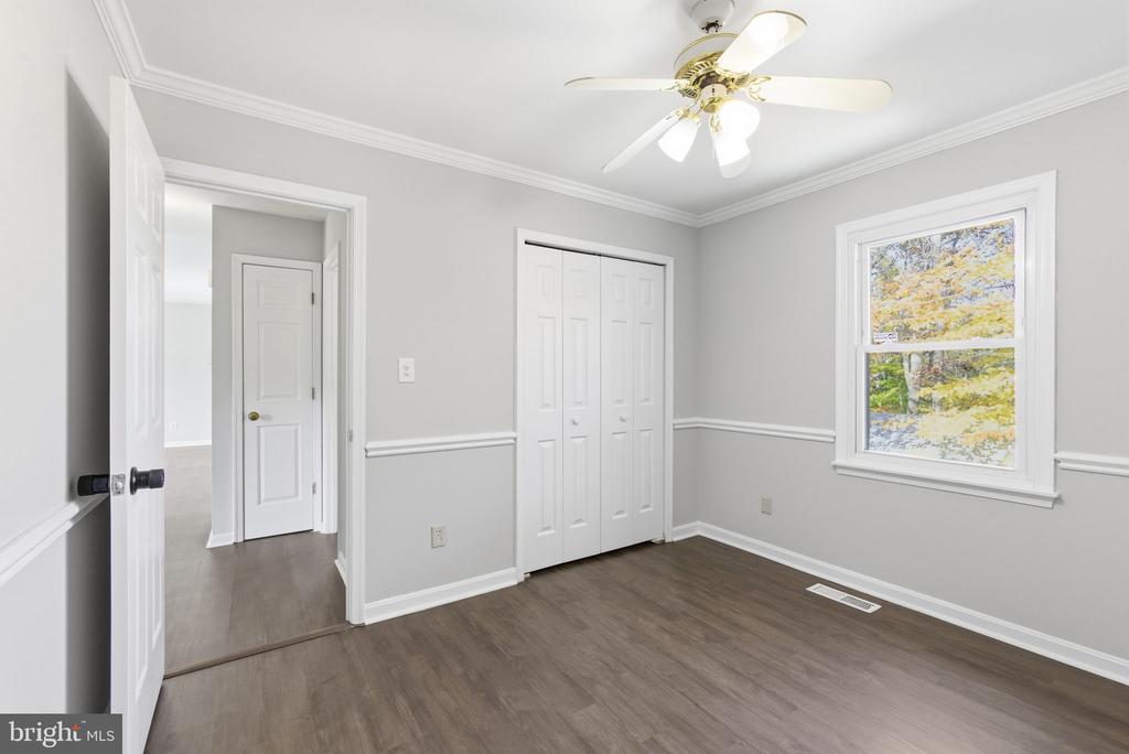 7301 DREW LANE