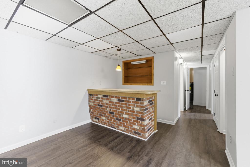 7301 DREW LANE