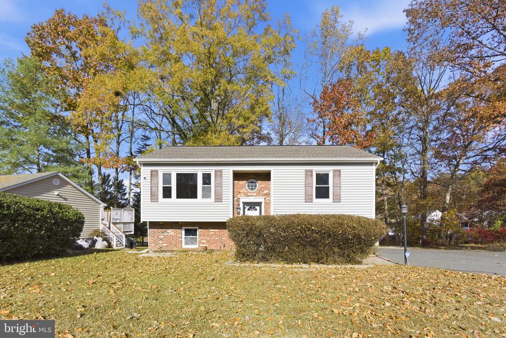 7301 DREW LANE