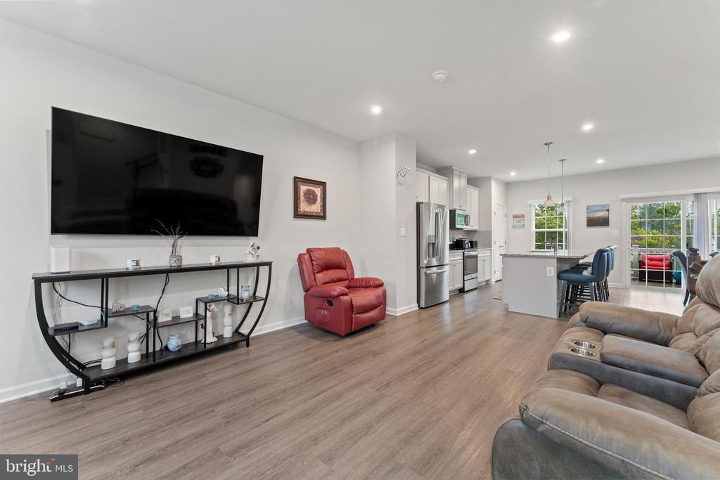 8809 STEVENSON LANE