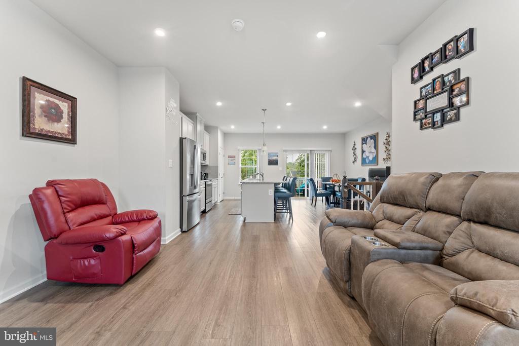 8809 STEVENSON LANE