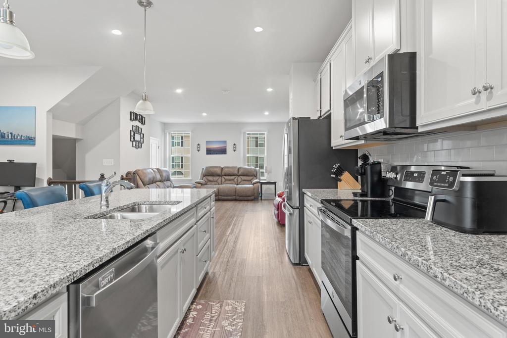 8809 STEVENSON LANE