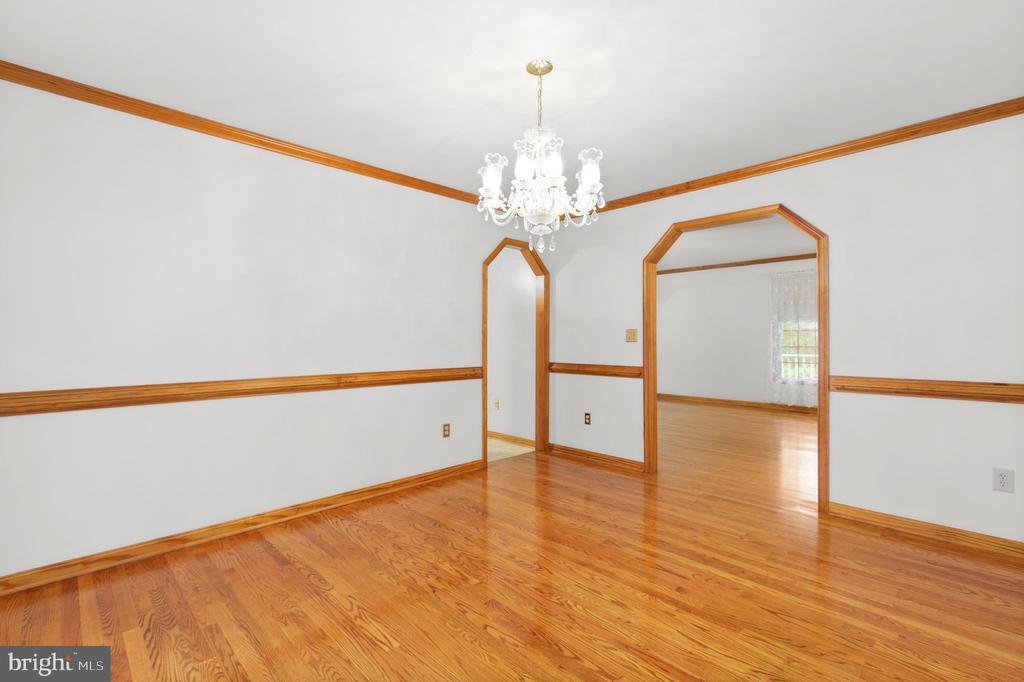 6628 COURTHOUSE ROAD