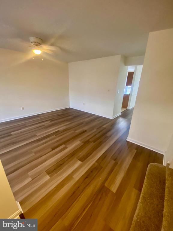 10604 GRETA LYNN COURT