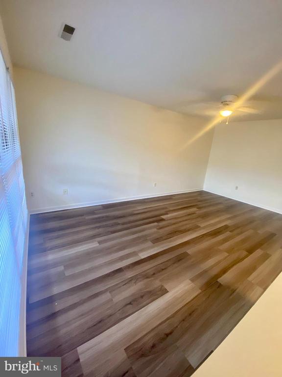 10604 GRETA LYNN COURT