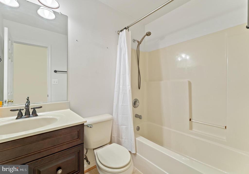 9419 HICKORY HILL DRIVE