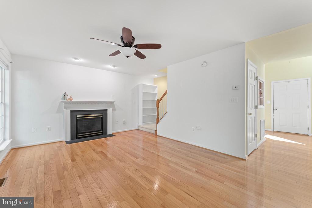 9419 HICKORY HILL DRIVE