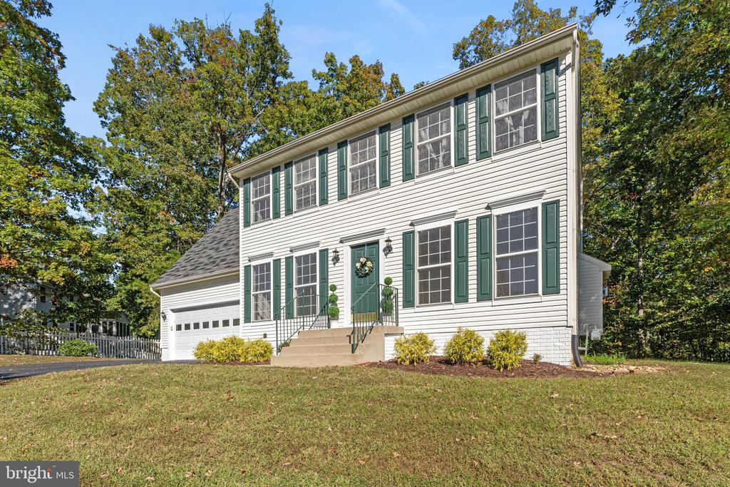9419 HICKORY HILL DRIVE