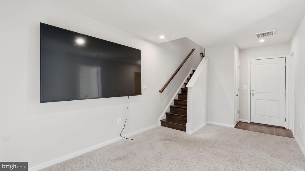 4100 BOLTON COURT