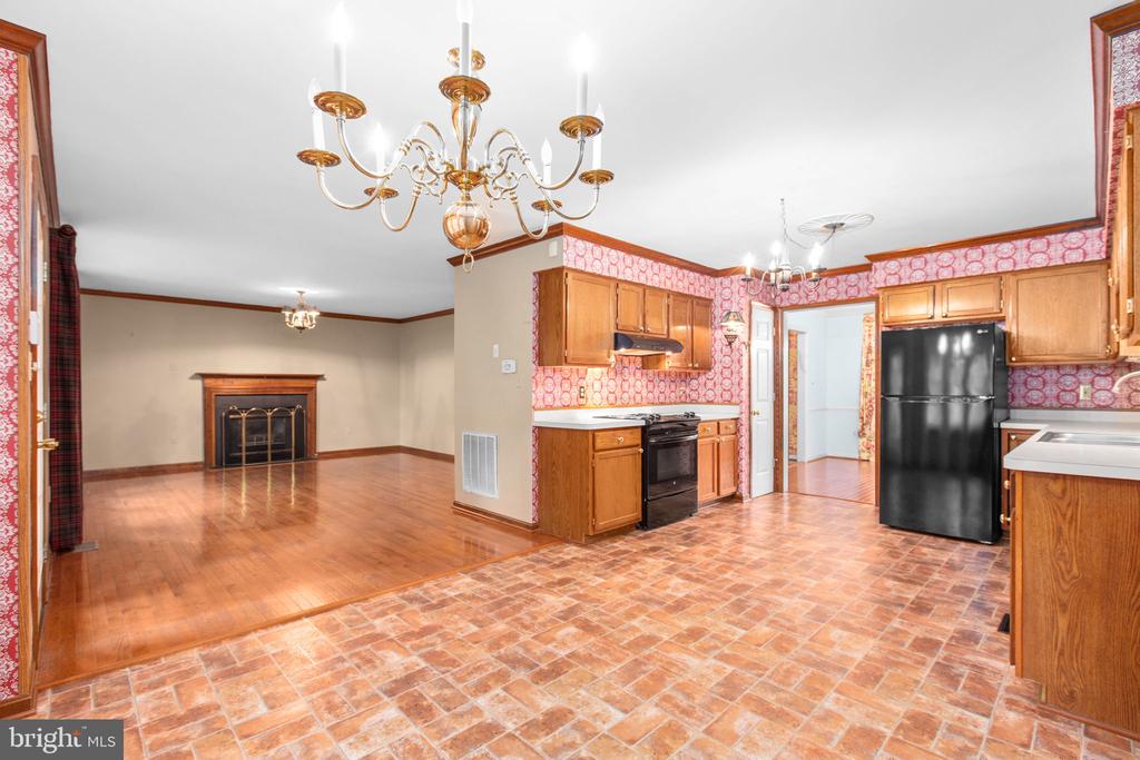 4305 WICKHAM COURT