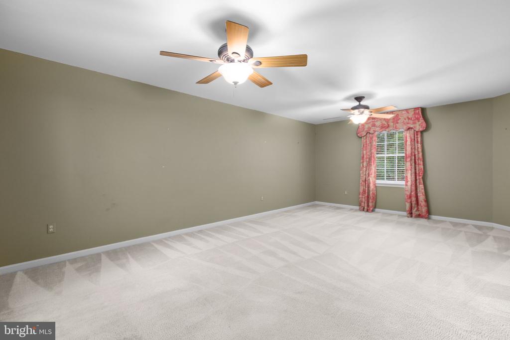 4305 WICKHAM COURT