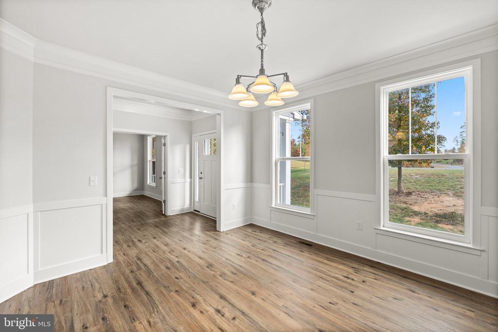 9113 ROYAL COURT