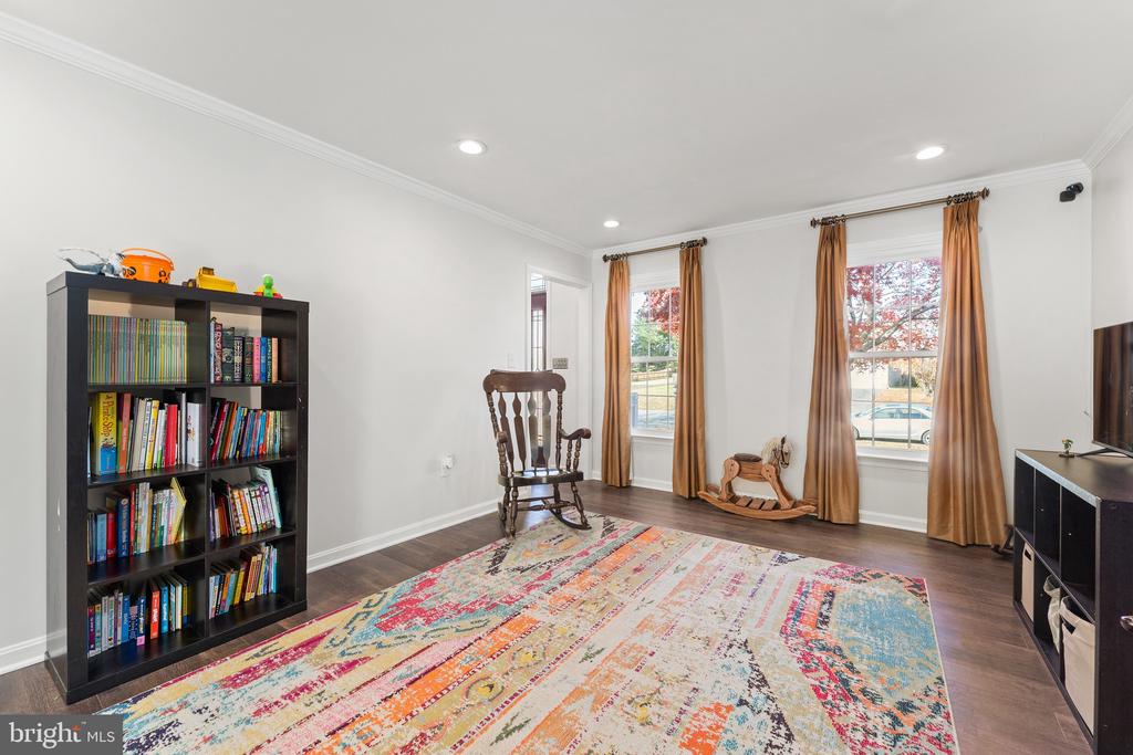 6309 CRANSTON LANE
