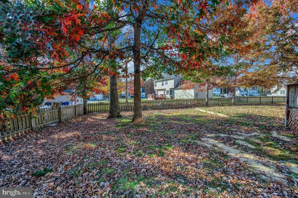 9406 BRAKEN COURT