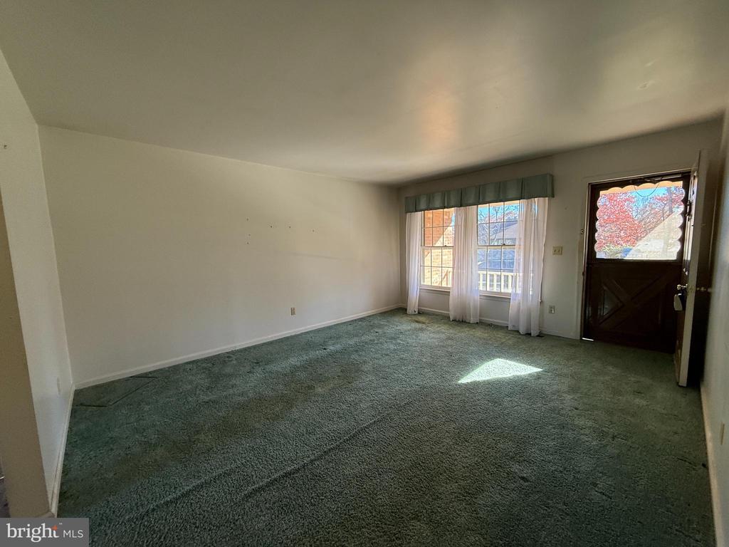 309 LAUREL AVENUE