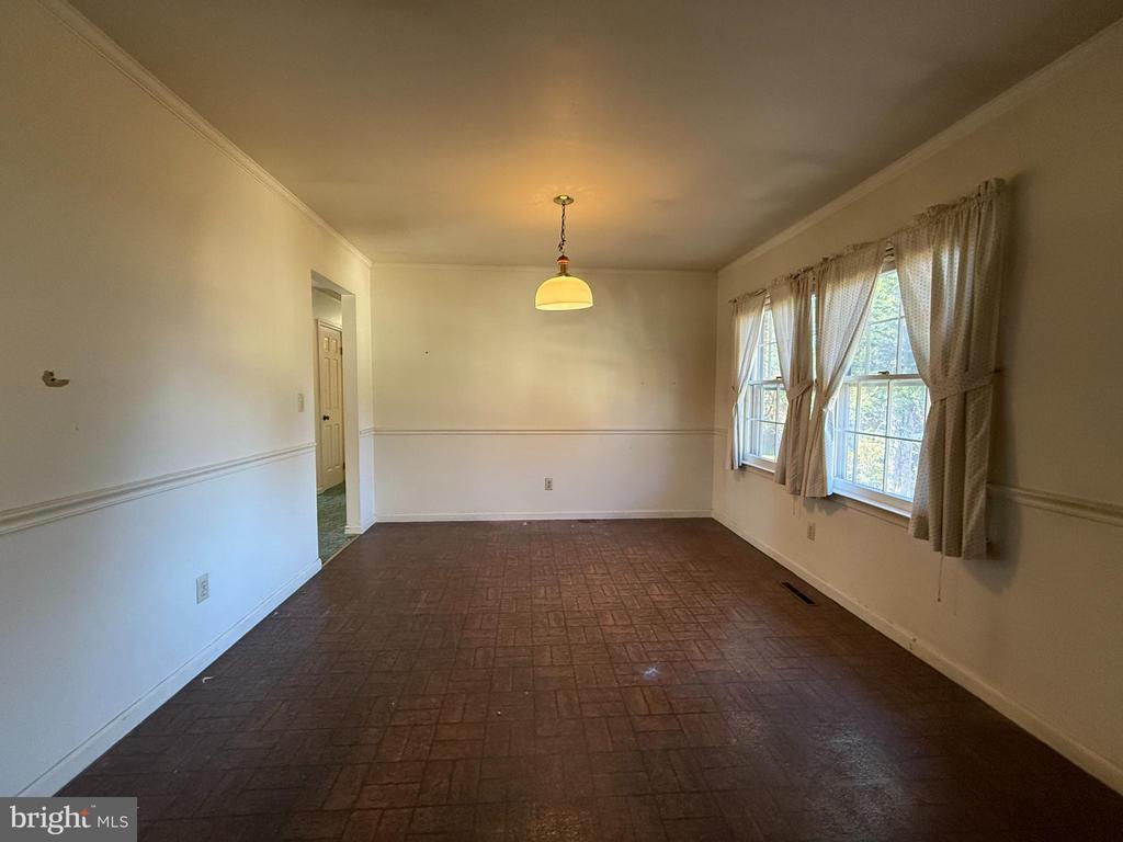 309 LAUREL AVENUE