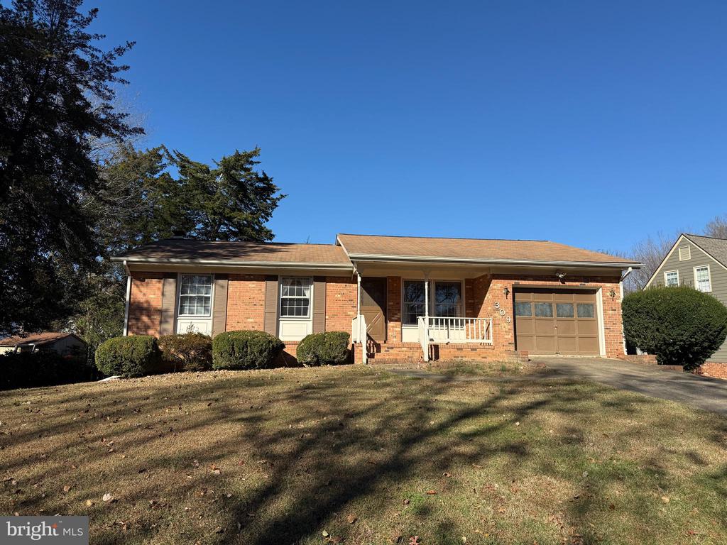 309 LAUREL AVENUE