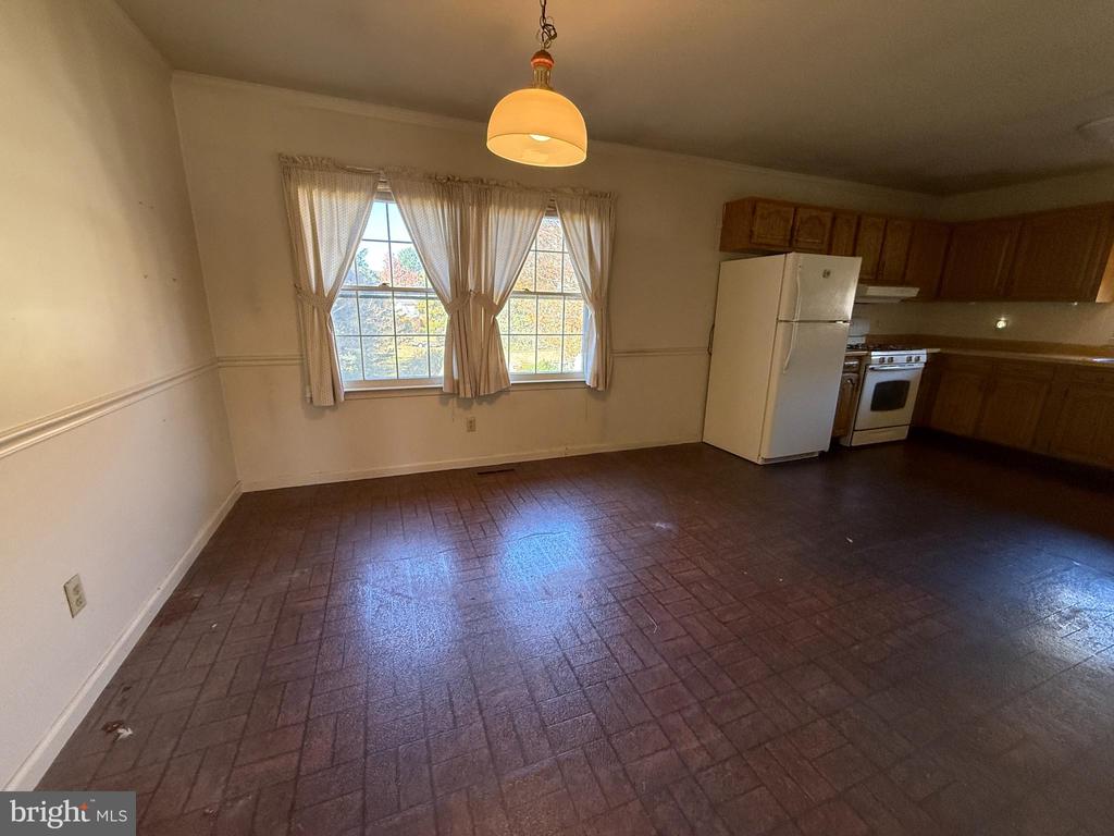 309 LAUREL AVENUE