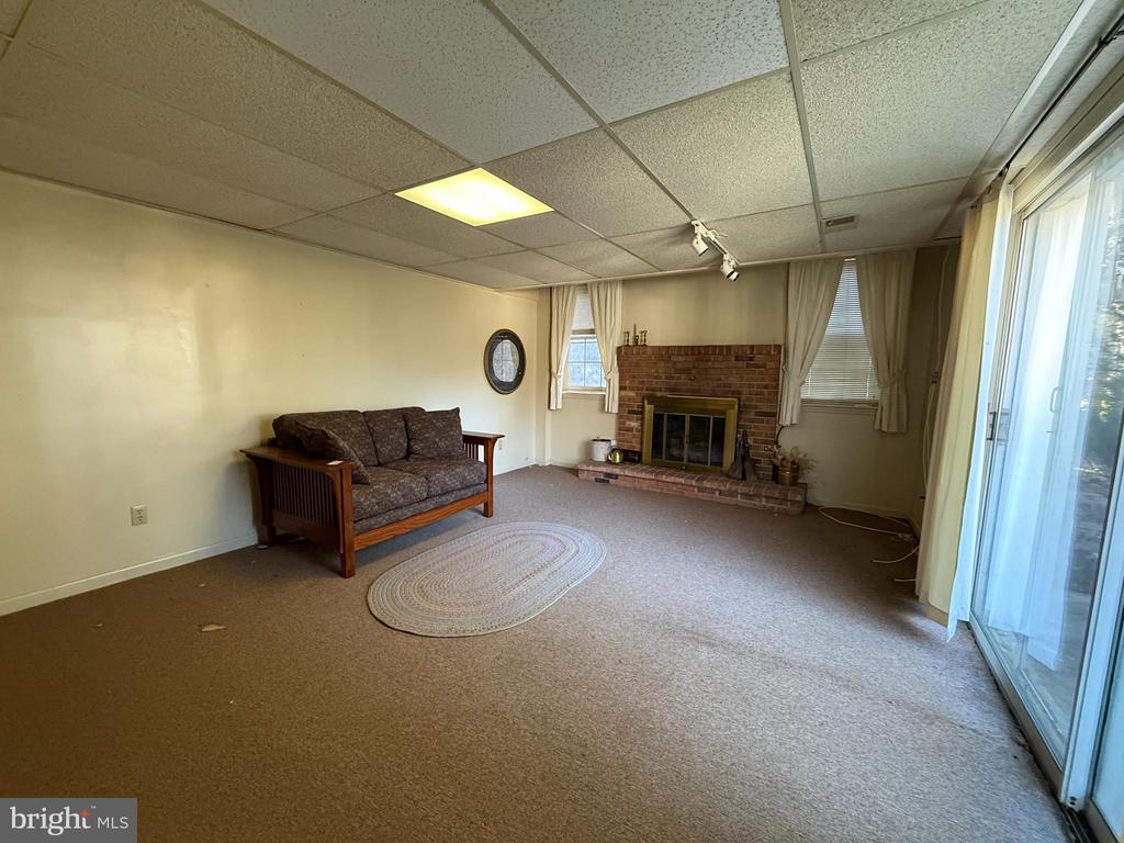 309 LAUREL AVENUE