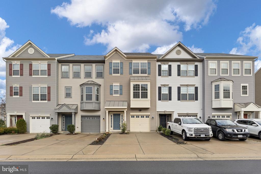 2235 CHAMPIONS WAY