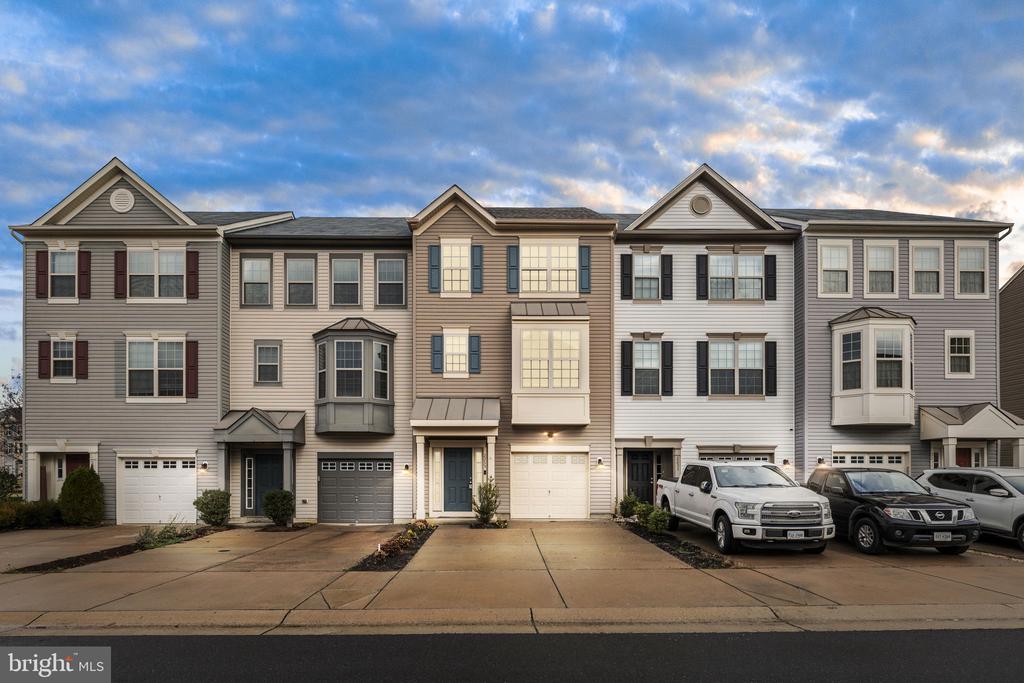 2235 CHAMPIONS WAY