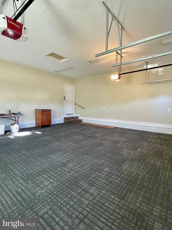 5624 GLEN EAGLES COURT