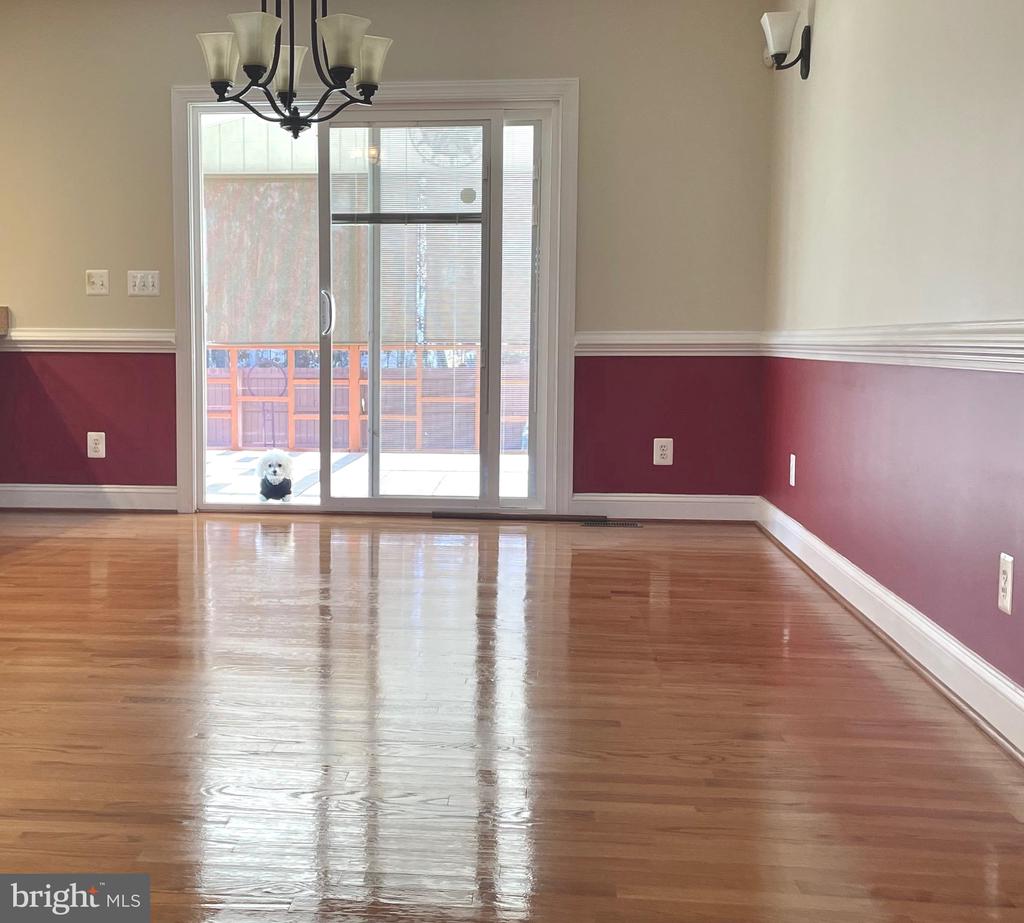 5624 GLEN EAGLES COURT