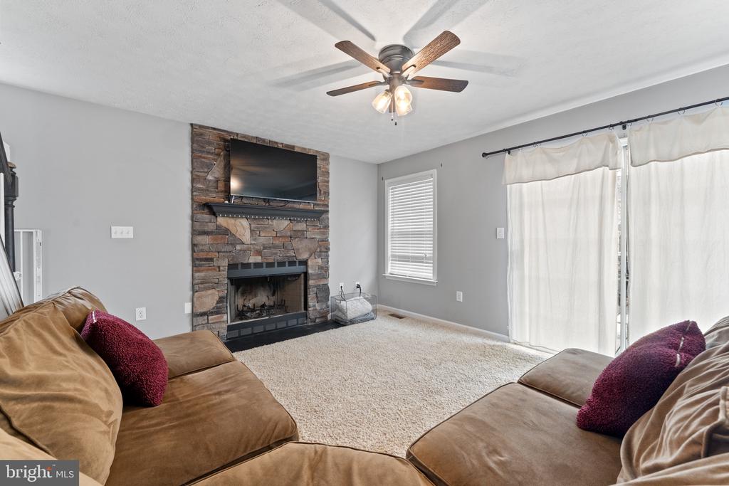 9402 BRAKEN COURT