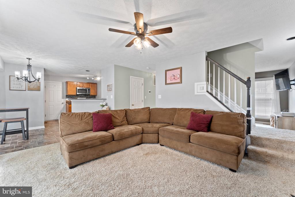 9402 BRAKEN COURT