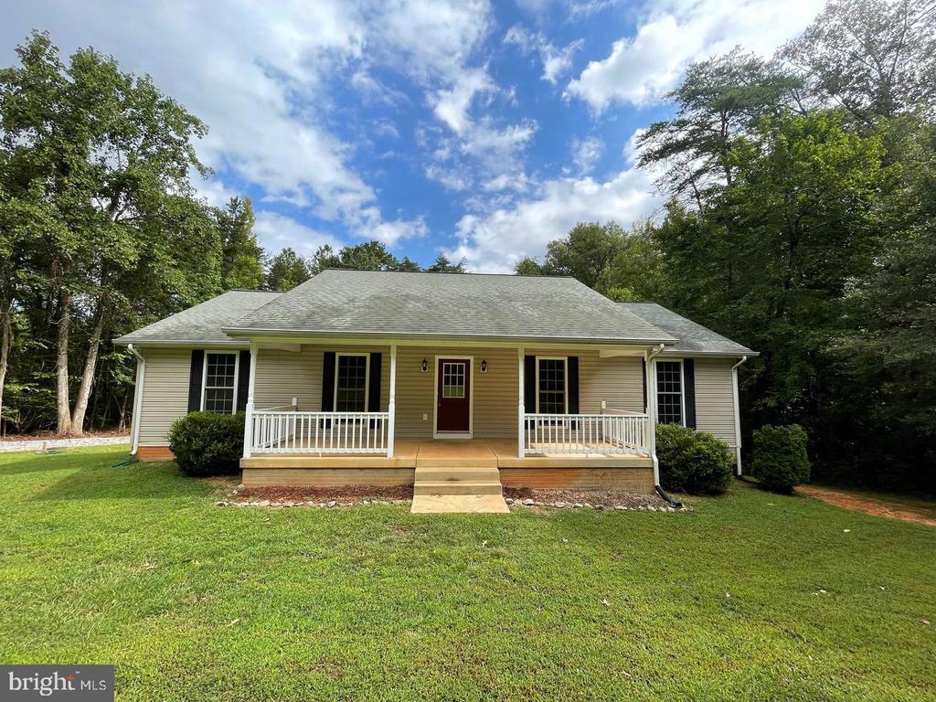 2323 VALENTINE DRIVE