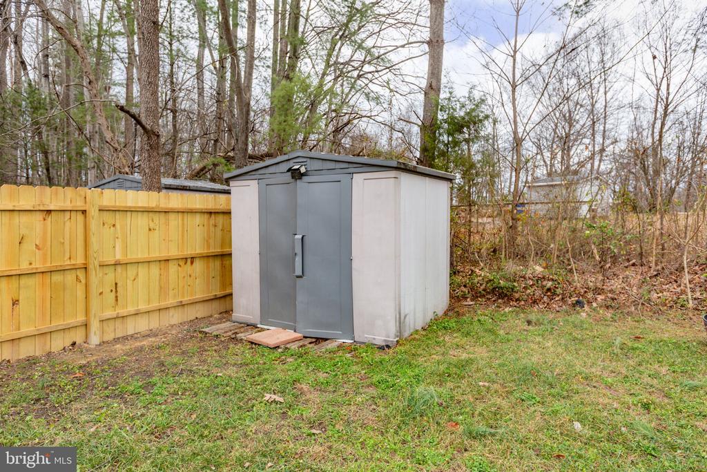 11621 ENCHANTED WOODS WAY