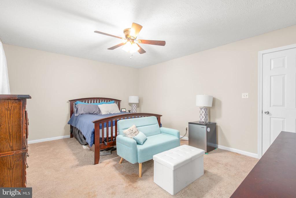 11621 ENCHANTED WOODS WAY