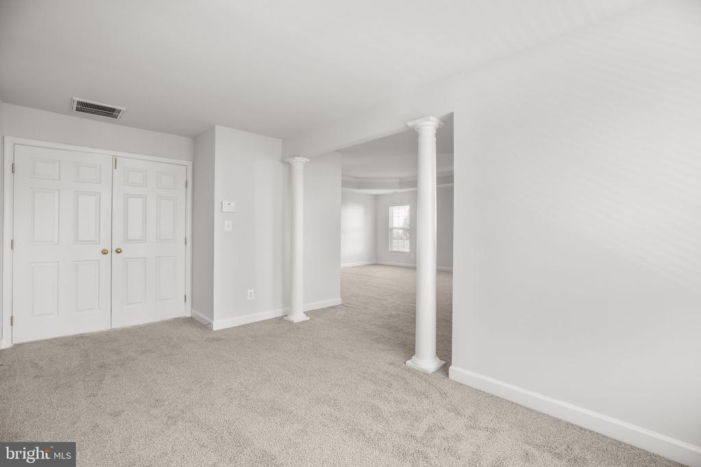 6617 BROAD CREEK OVERLOOK