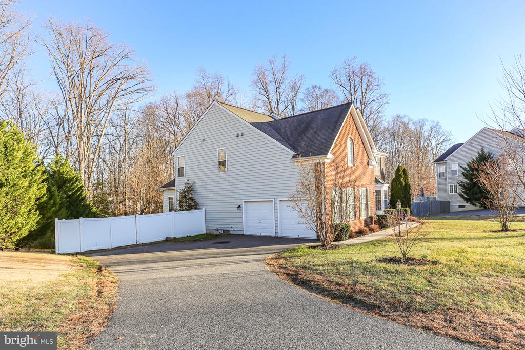 6617 BROAD CREEK OVERLOOK